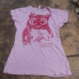 Pink XL Hooters Shirt